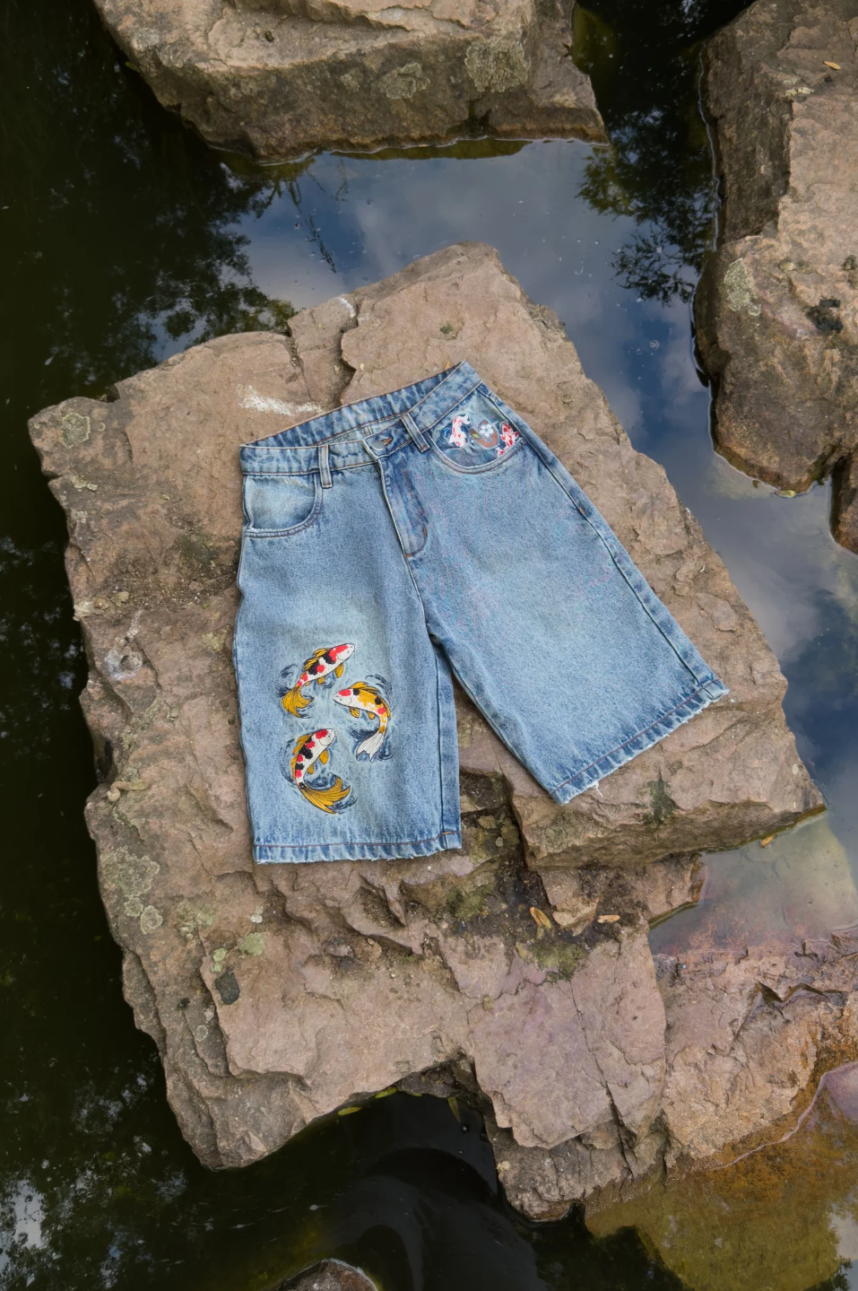 Koi Jorts